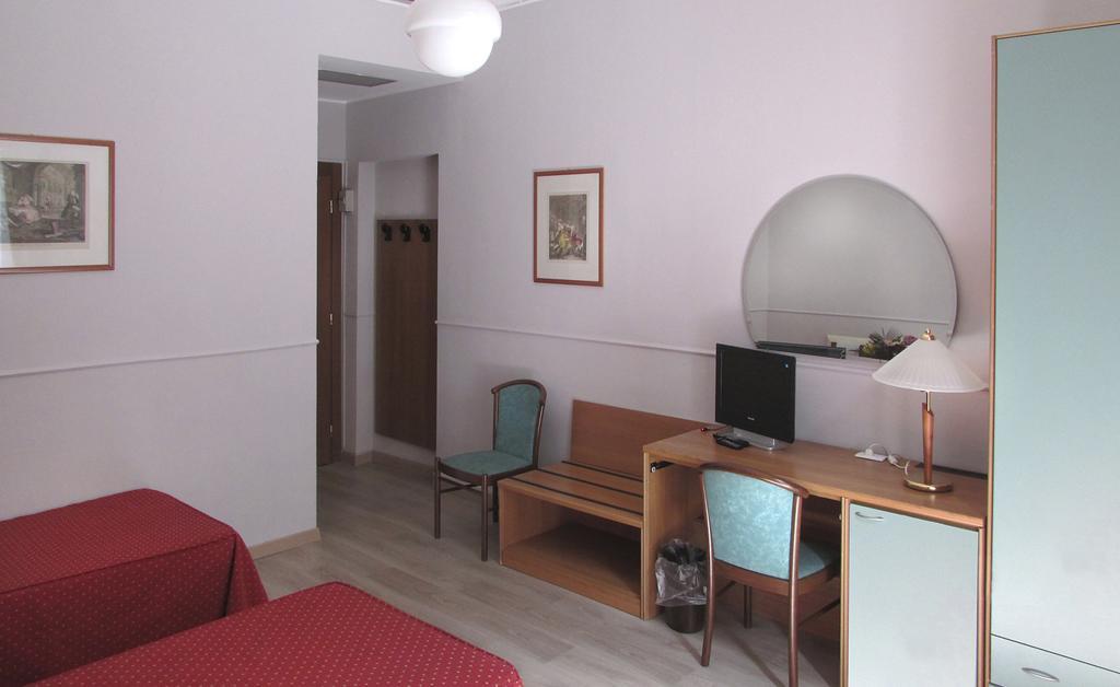 Johnny Hotel Mailand