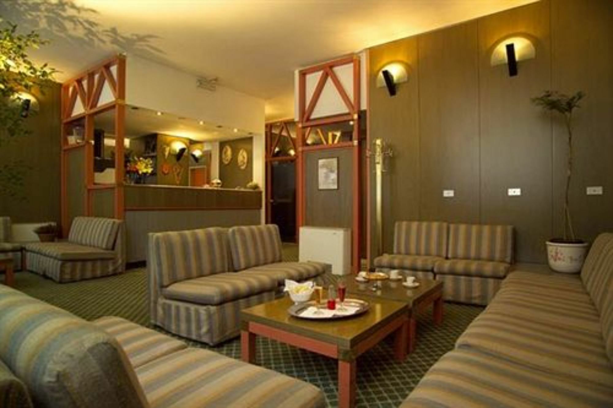 Hotel Johnny Mailand